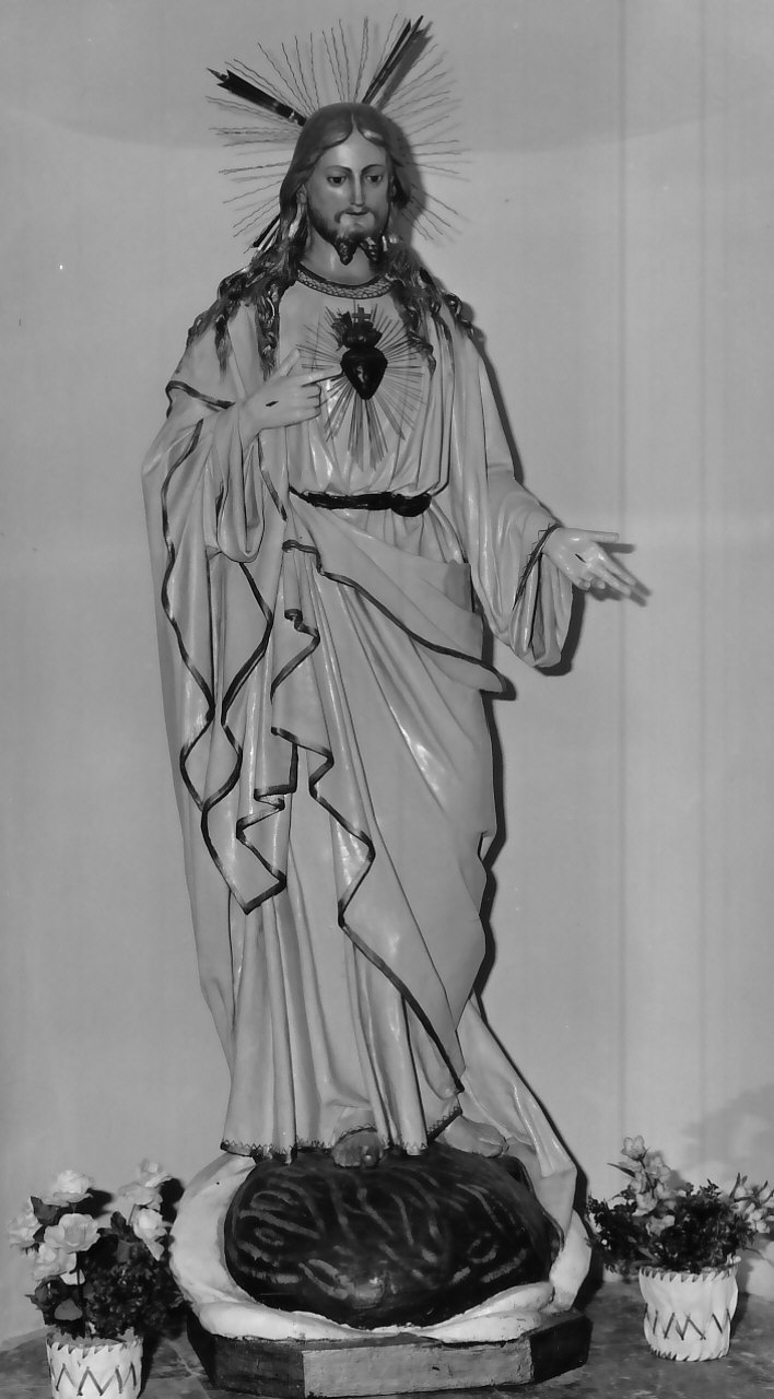 Sacro Cuore di Gesù (statua, opera isolata) - bottega Italia meridionale (inizio sec. XX)