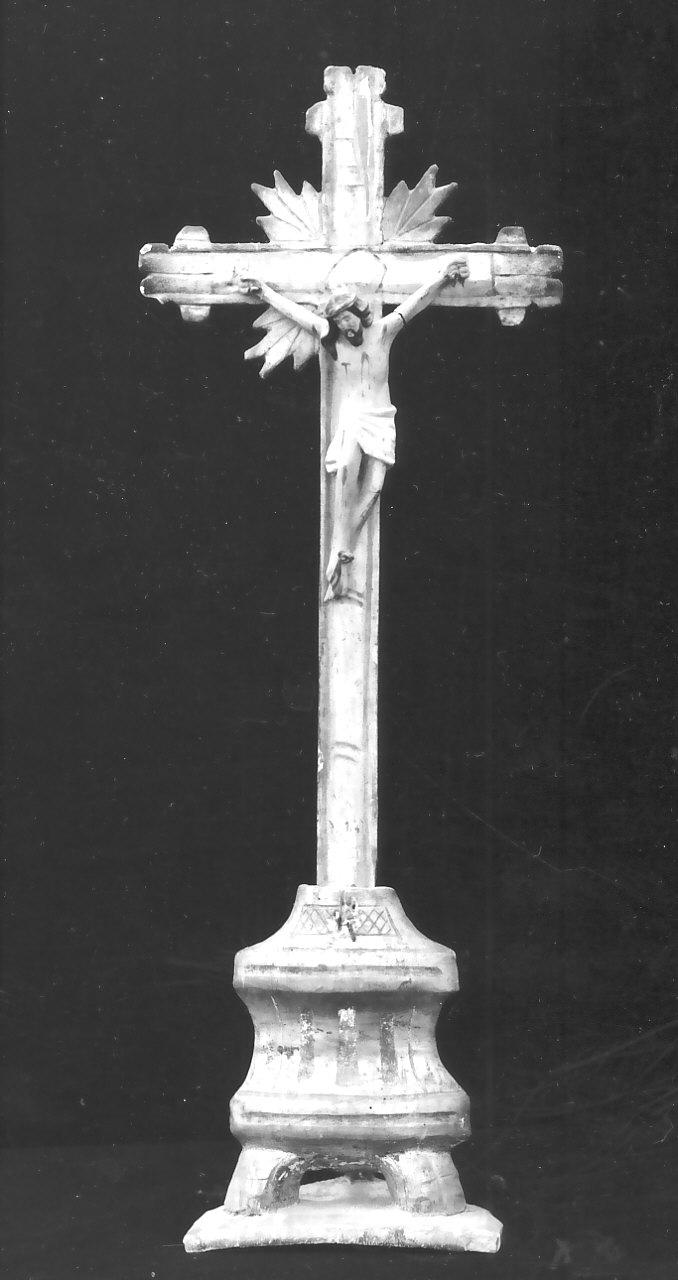 croce d'altare, opera isolata - bottega calabrese (fine/inizio secc. XVIII/ XIX)