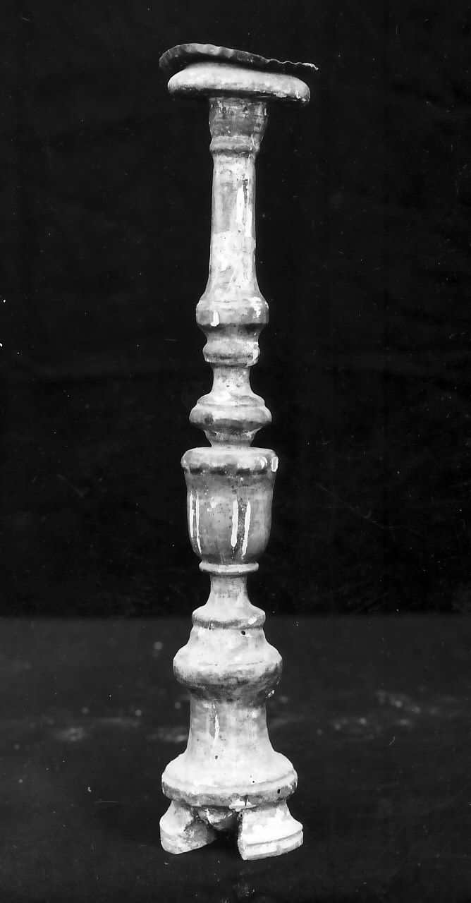 candeliere, opera isolata - bottega Italia meridionale (sec. XIX)