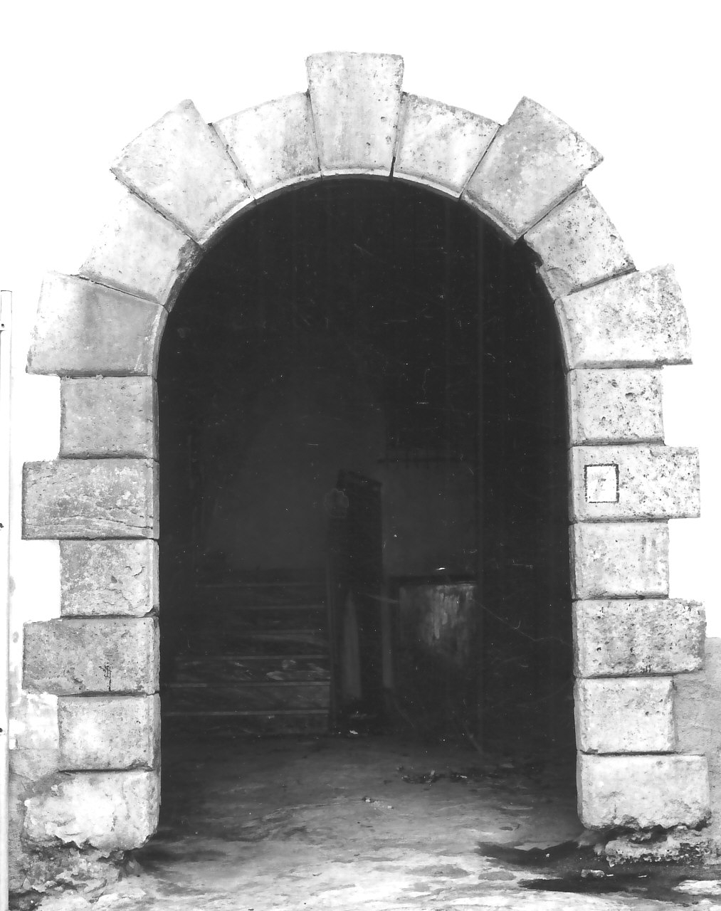 portale, opera isolata - bottega Italia meridionale (sec. XVI)