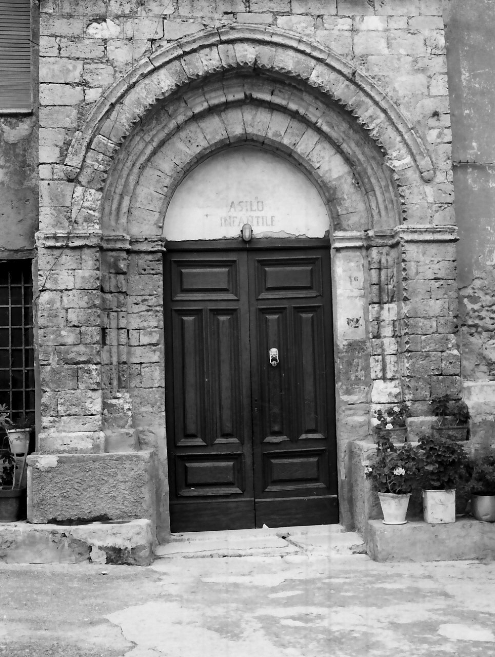 portale, opera isolata - bottega Italia meridionale (sec. XV)