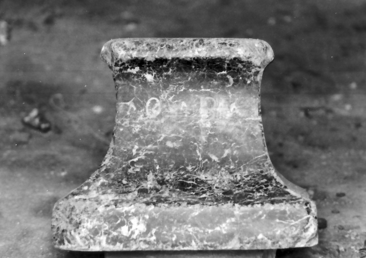 capitello, opera isolata - bottega calabrese (sec. XVIII)