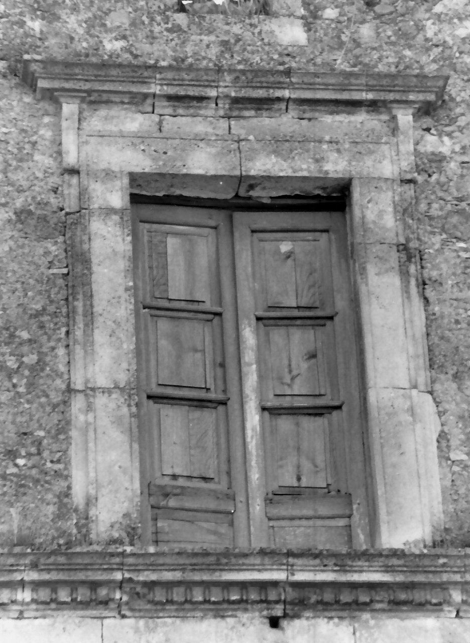 finestra, serie - bottega calabrese (sec. XVI)