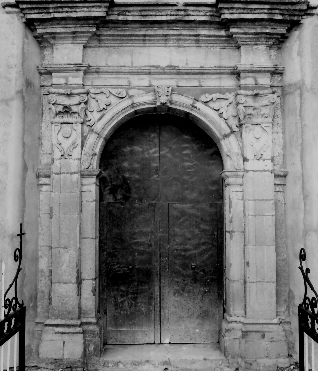 portale, opera isolata - bottega Italia meridionale (fine sec. XVII)