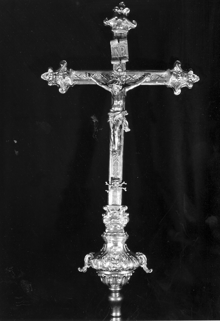 croce processionale, opera isolata - bottega napoletana (seconda metà sec. XVIII)