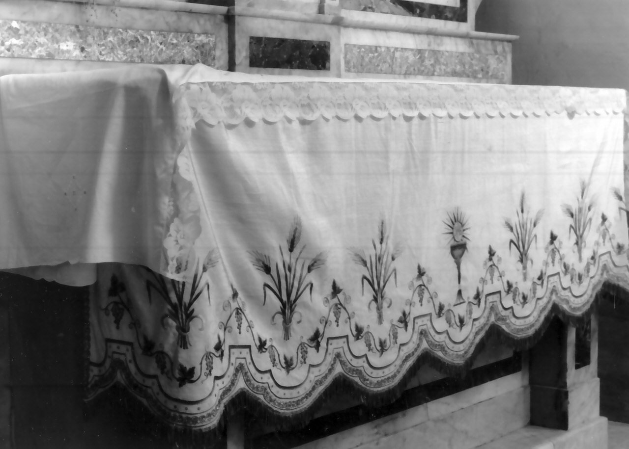 tovaglia d'altare, opera isolata - manifattura calabrese (fine/inizio secc. XVIII/ XIX)