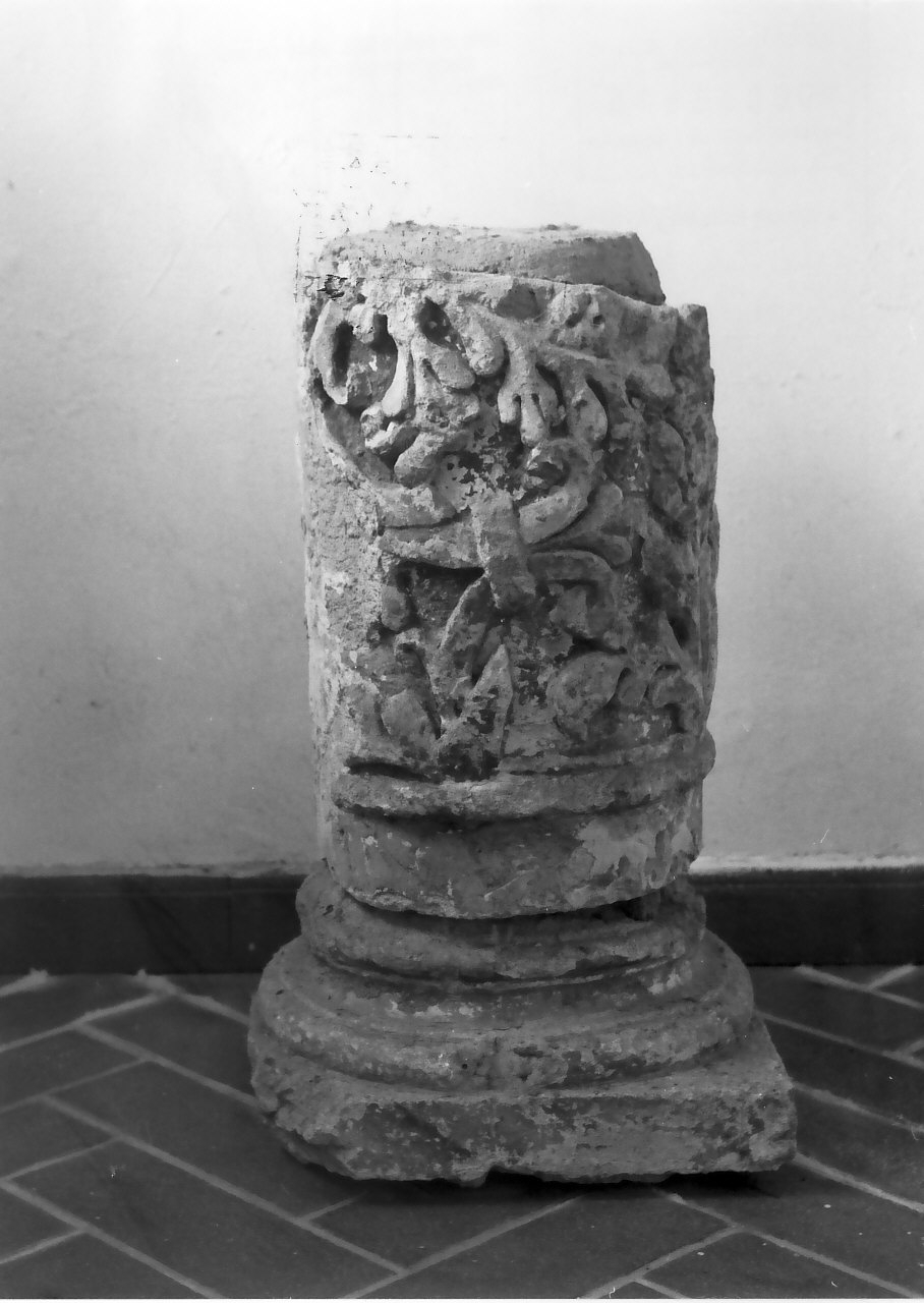 colonna, frammento - bottega calabrese (sec. XVI, sec. XVII)