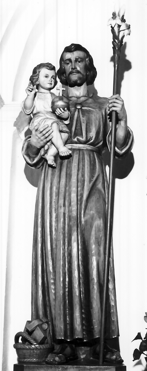 San Giuseppe e Gesù Bambino (statua, opera isolata) - bottega Italia meridionale (prima metà sec. XX)