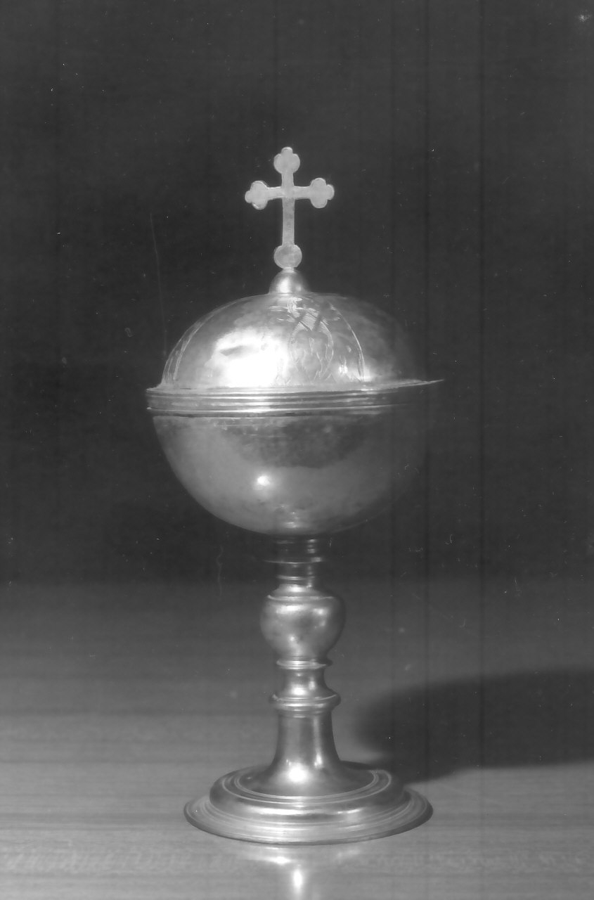 pisside, opera isolata - bottega Italia meridionale (fine/inizio secc. XIX/ XX)