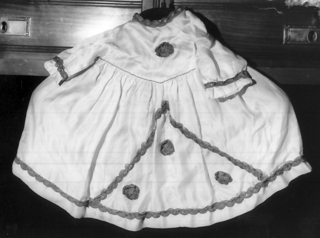 veste da statua, opera isolata - manifattura calabrese (sec. XIX)