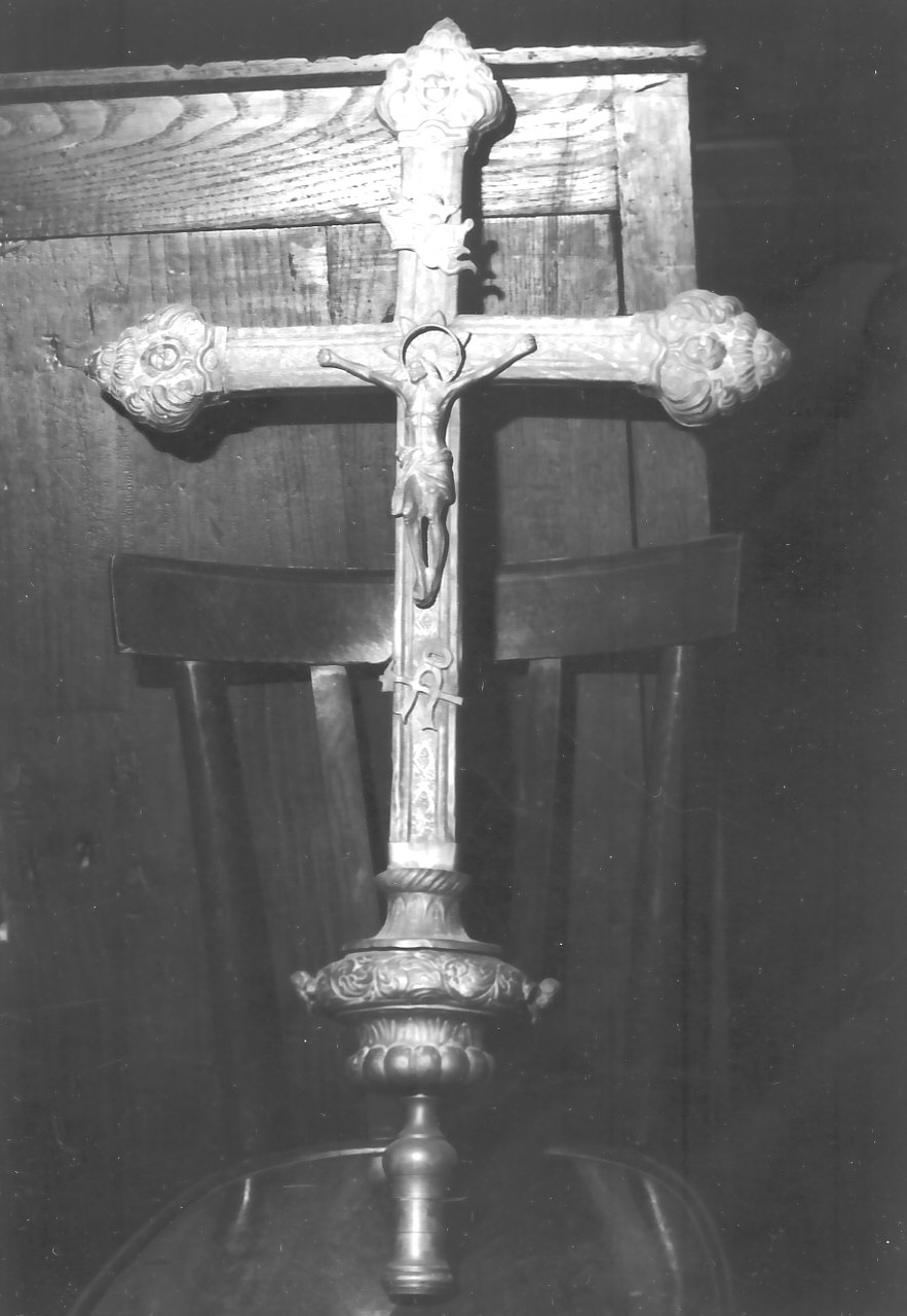 croce processionale, opera isolata - bottega Italia meridionale (inizio sec. XIX)