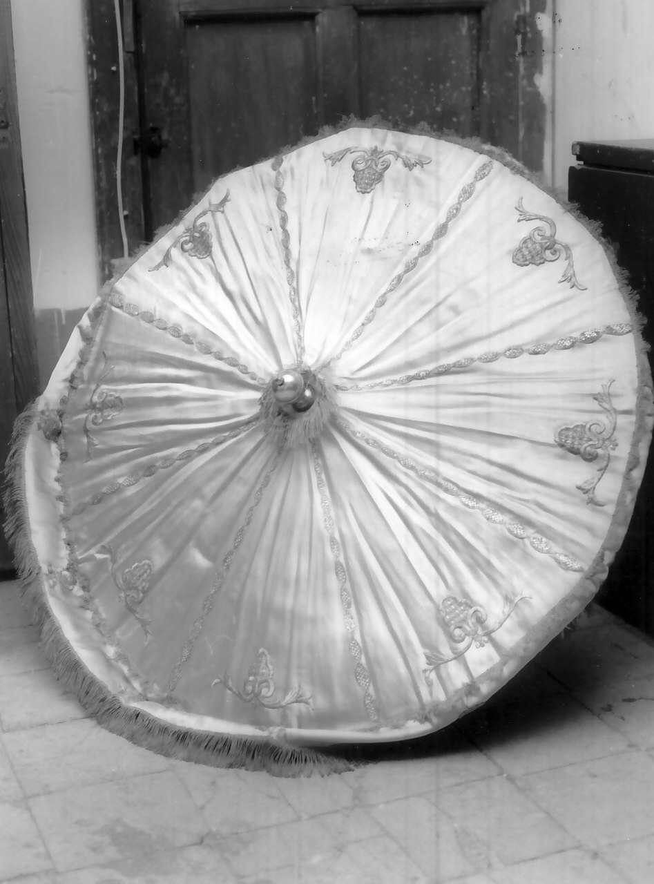 ombrellino processionale, opera isolata - manifattura calabrese (prima metà sec. XX)