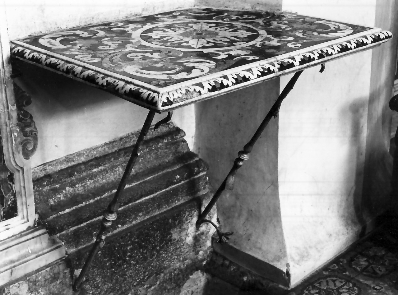 mensola, serie - bottega napoletana (sec. XVIII)