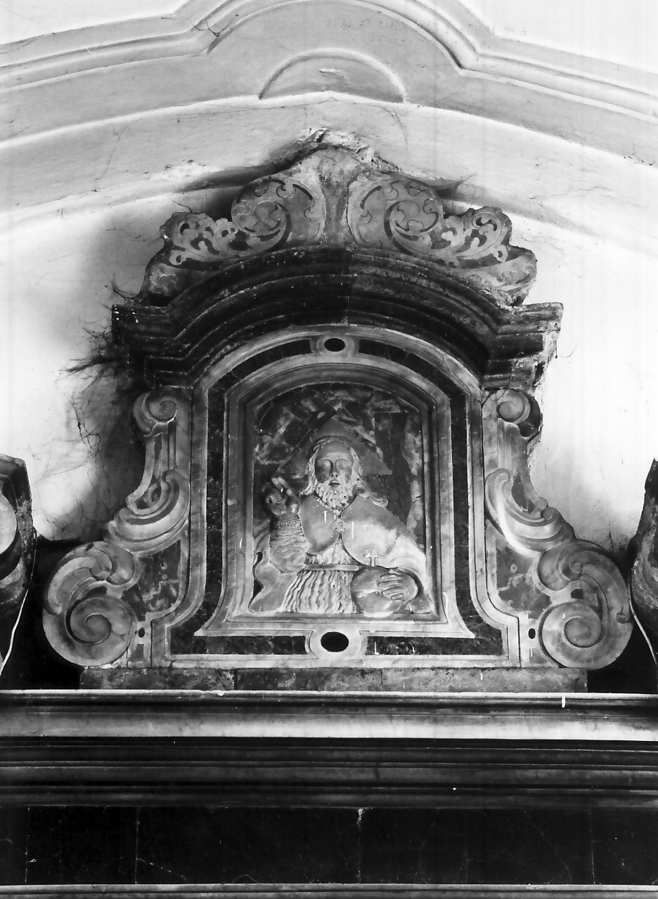 fastigio d'altare, elemento d'insieme - bottega Italia meridionale (sec. XVIII)