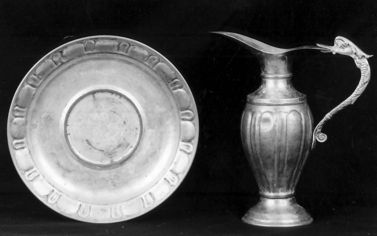 servizio da lavabo, opera isolata - bottega Italia meridionale (inizio sec. XX)