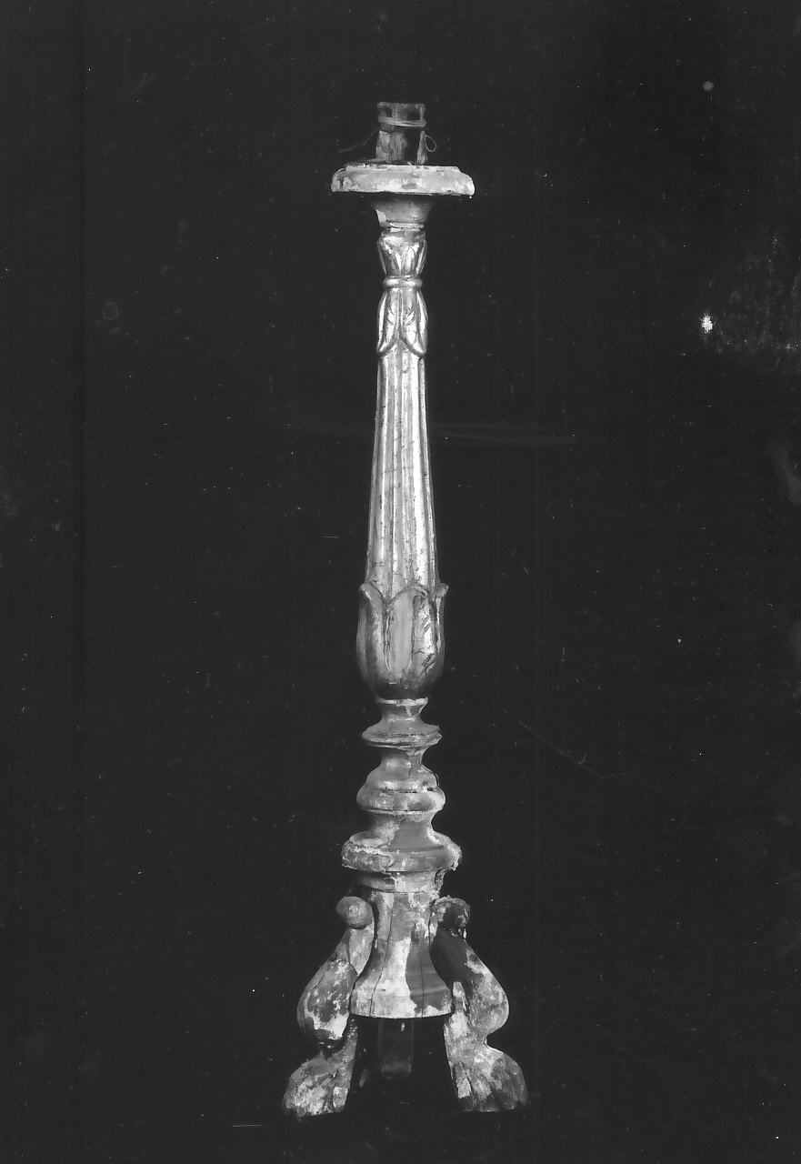 candeliere d'altare, serie - bottega Italia meridionale (fine sec. XVIII)