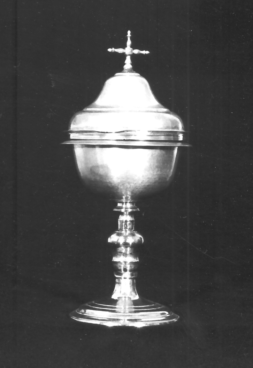 pisside, opera isolata - bottega Italia meridionale (seconda metà sec. XIX)