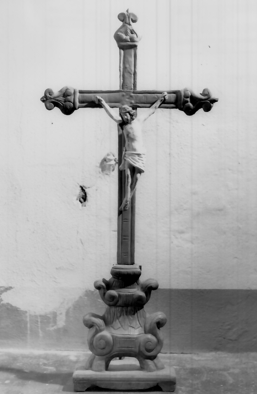 crocifisso, opera isolata - bottega calabrese (fine/inizio secc. XIX/ XX)