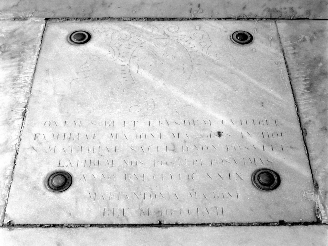 lastra tombale - bottega napoletana (sec. XIX)