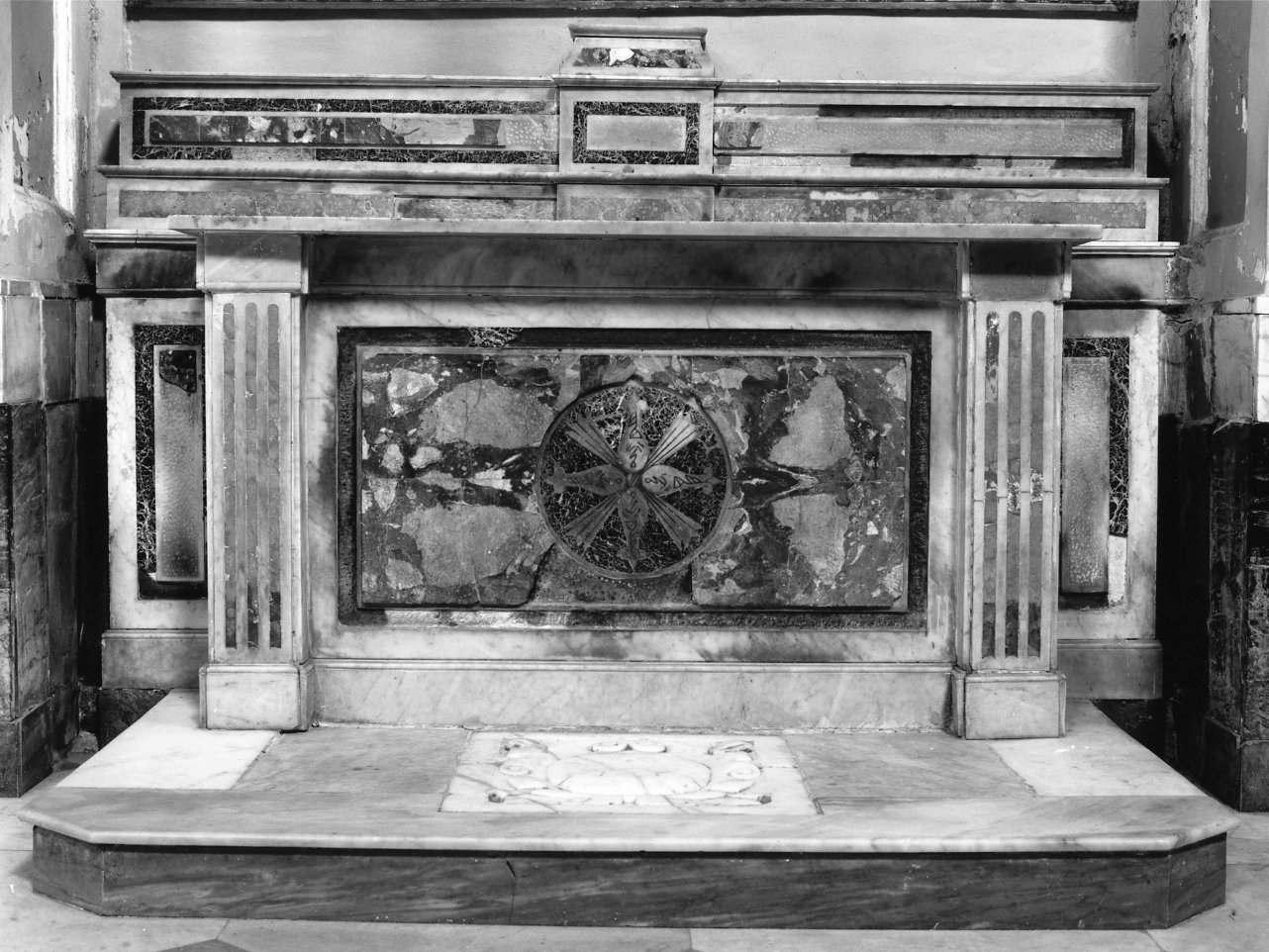 altare - bottega napoletana (primo quarto sec. XIX)