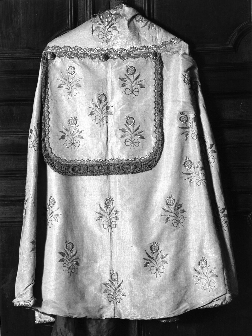 piviale - manifattura napoletana (sec. XIX)