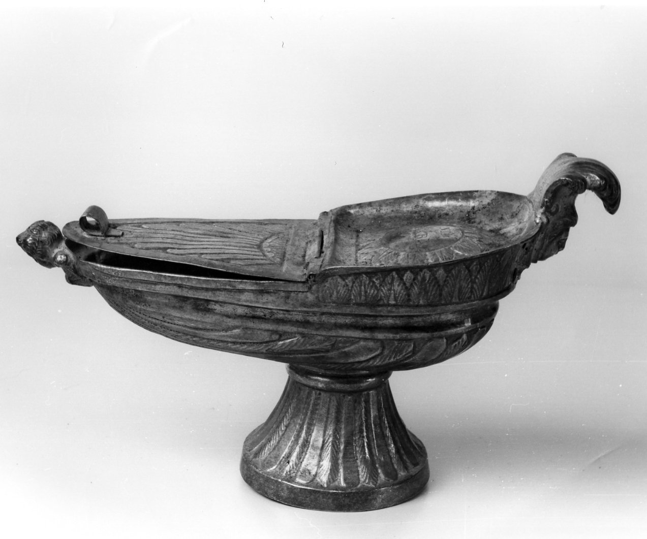 navicella portaincenso - a lucerna - bottega napoletana (seconda metà sec. XIX)