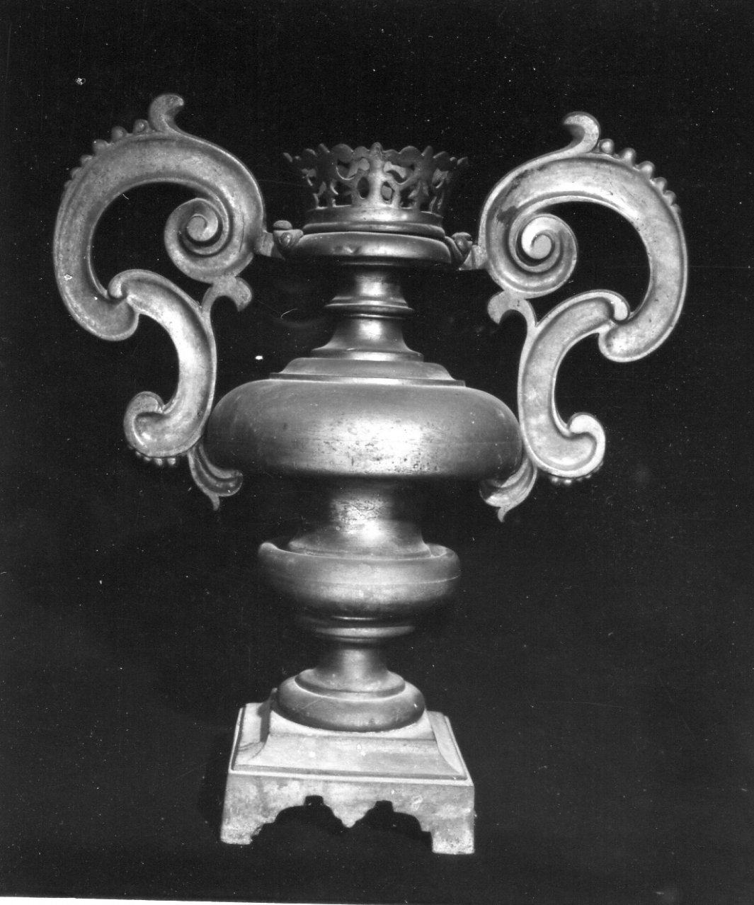 candelabro, serie - bottega napoletana (metà sec. XIX)