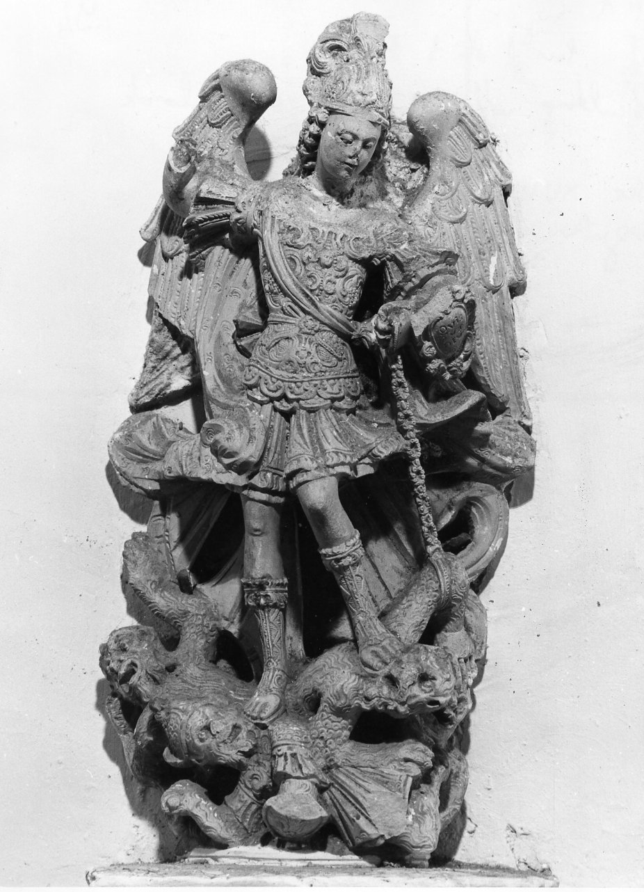 San Michele Arcangelo combatte il drago (scultura) - bottega napoletana (seconda metà sec. XVII)