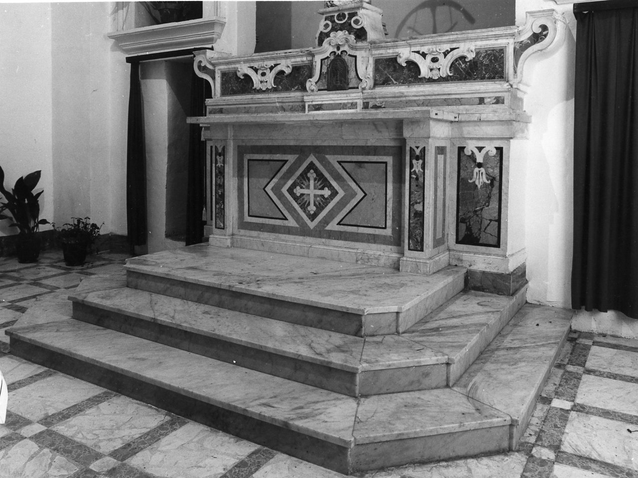 altare - bottega napoletana (metà sec. XIX)