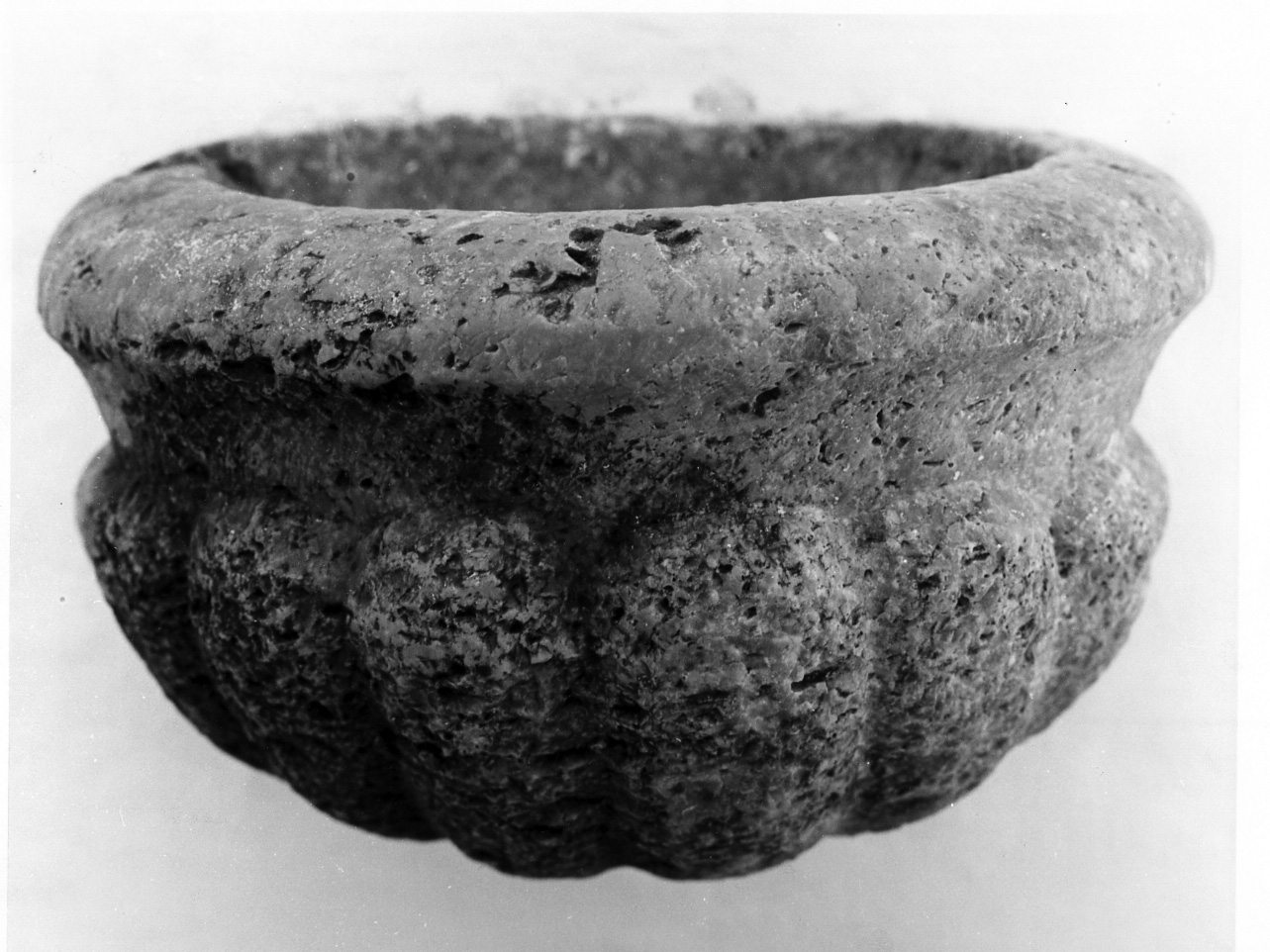 acquasantiera - bottega napoletana (metà sec. XVIII)