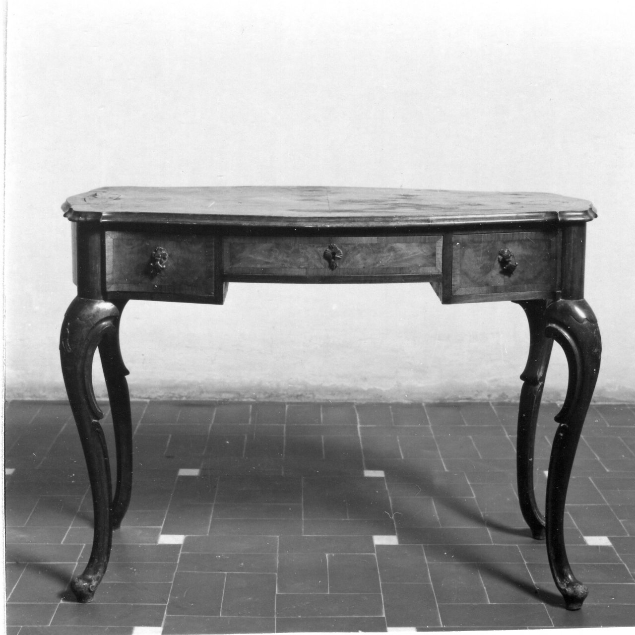 scrivania - bottega napoletana (seconda metà sec. XVIII)