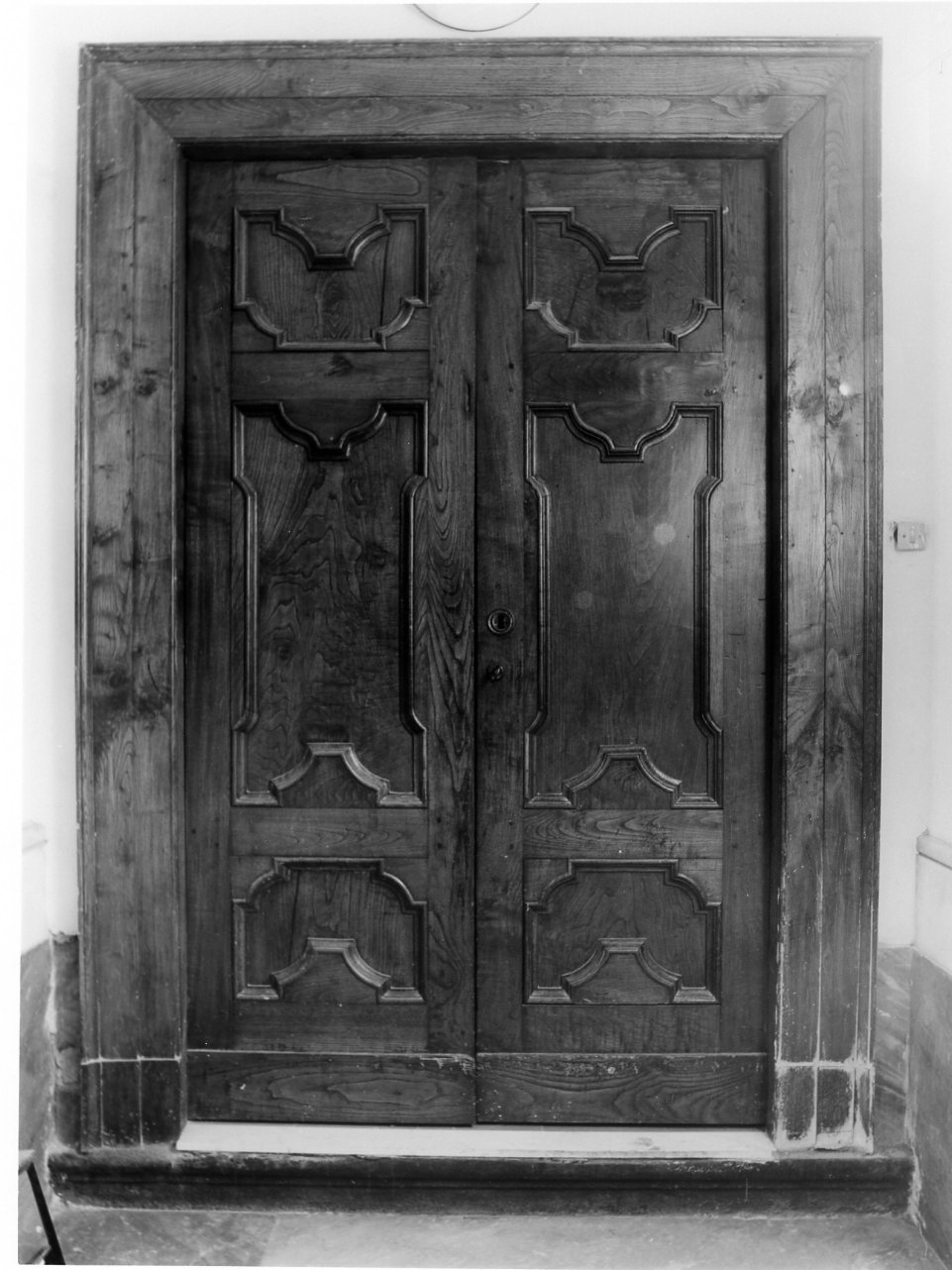 porta - a due battenti - bottega napoletana (seconda metà sec. XVIII)