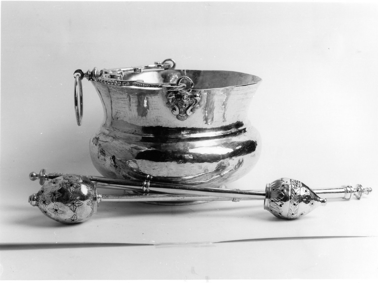 aspersorio, serie - bottega napoletana (seconda metà sec. XIX)