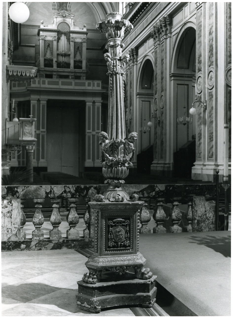 candeliere - bottega napoletana (seconda metà sec. XIX)