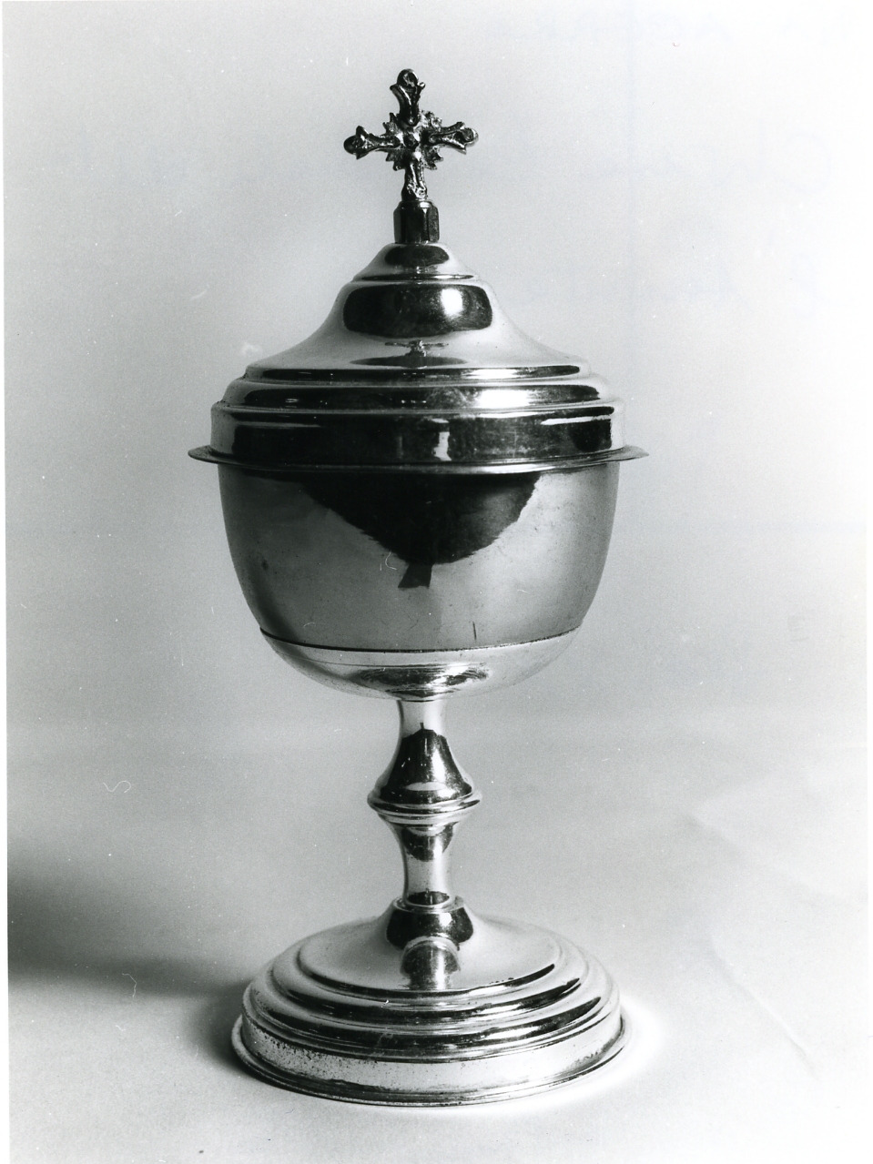 pisside - bottega napoletana (prima metà sec. XX)