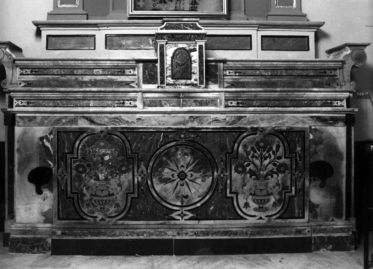 altare - bottega napoletana (ultimo quarto sec. XVIII)
