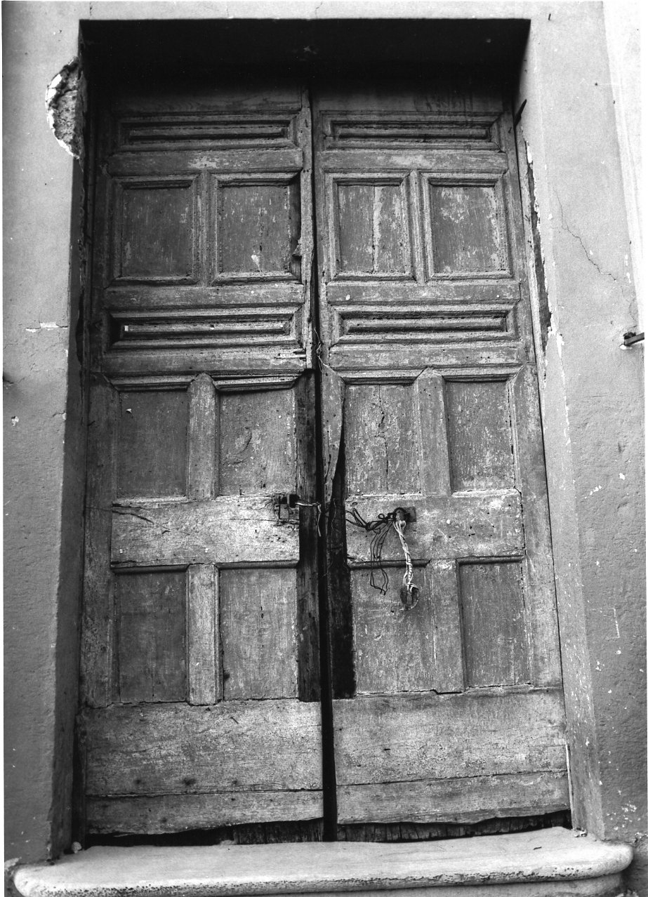 portone - bottega napoletana (prima metà sec. XVIII)