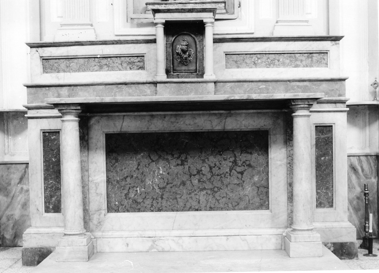 altare - bottega campana (prima metà sec. XX)