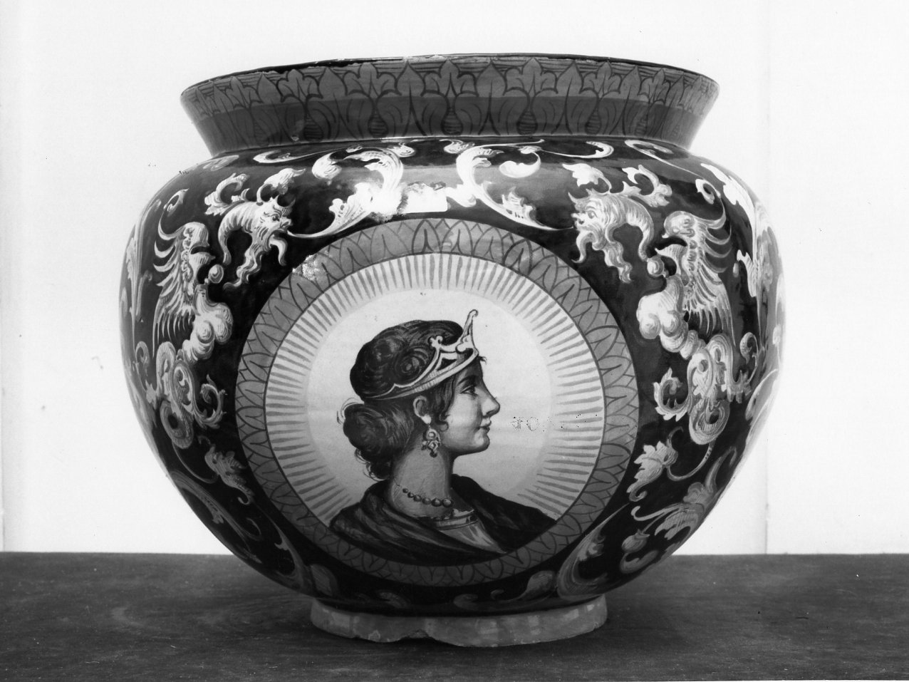 vaso, serie - bottega campana (seconda metà sec. XIX)