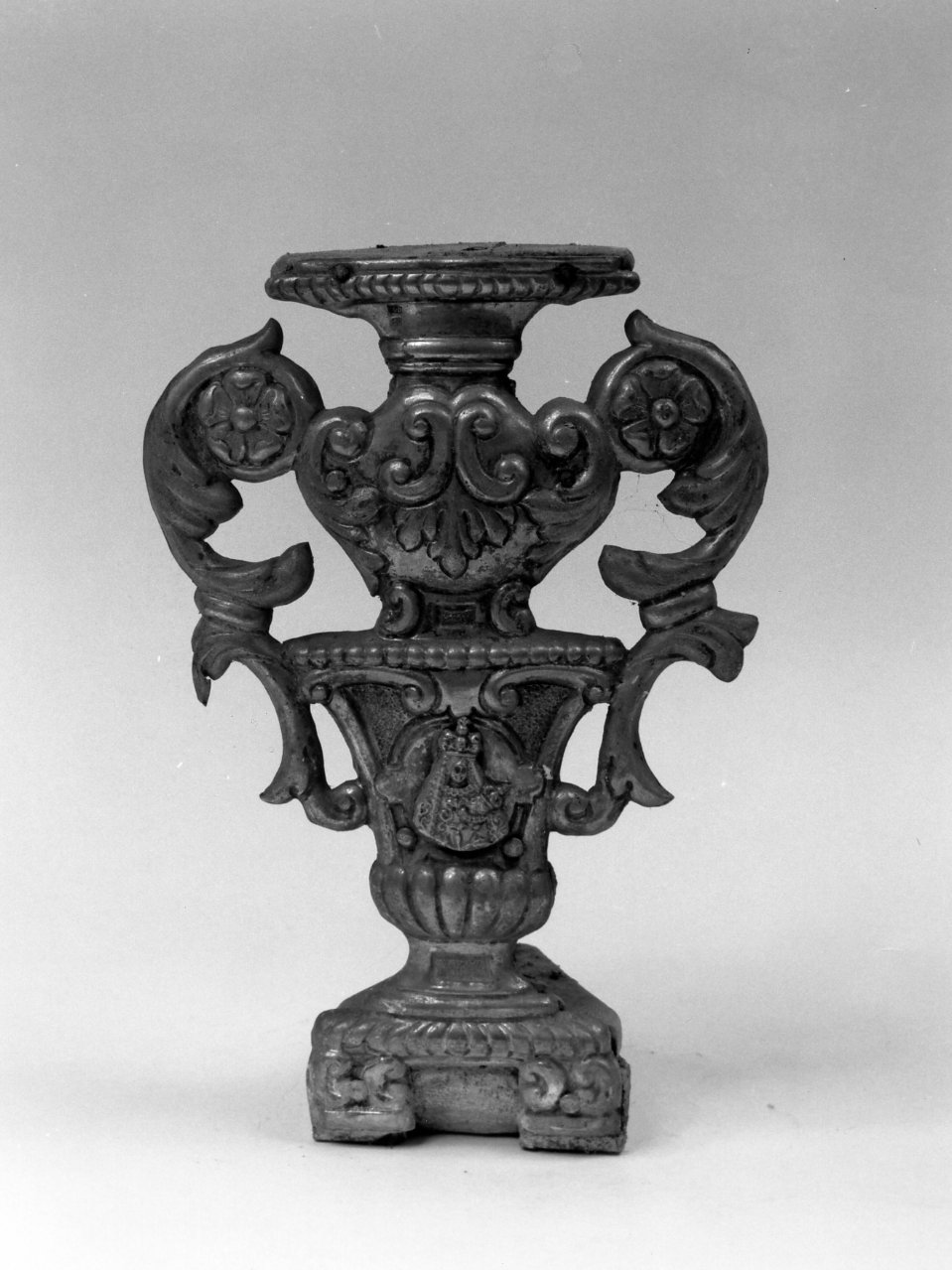 vaso da fiori, serie - bottega napoletana (prima metà sec. XX)