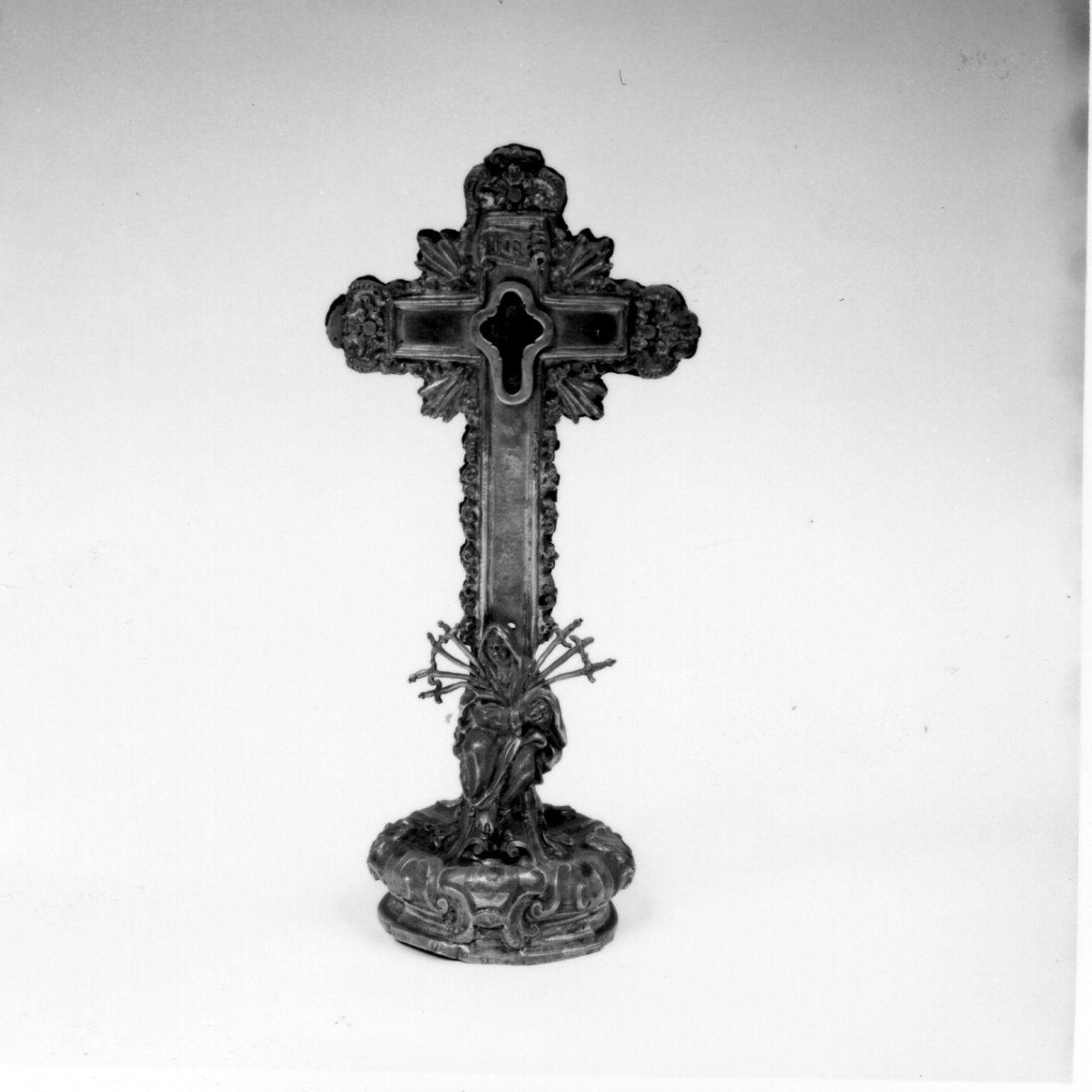 reliquiario - a croce - bottega napoletana (prima metà sec. XIX)