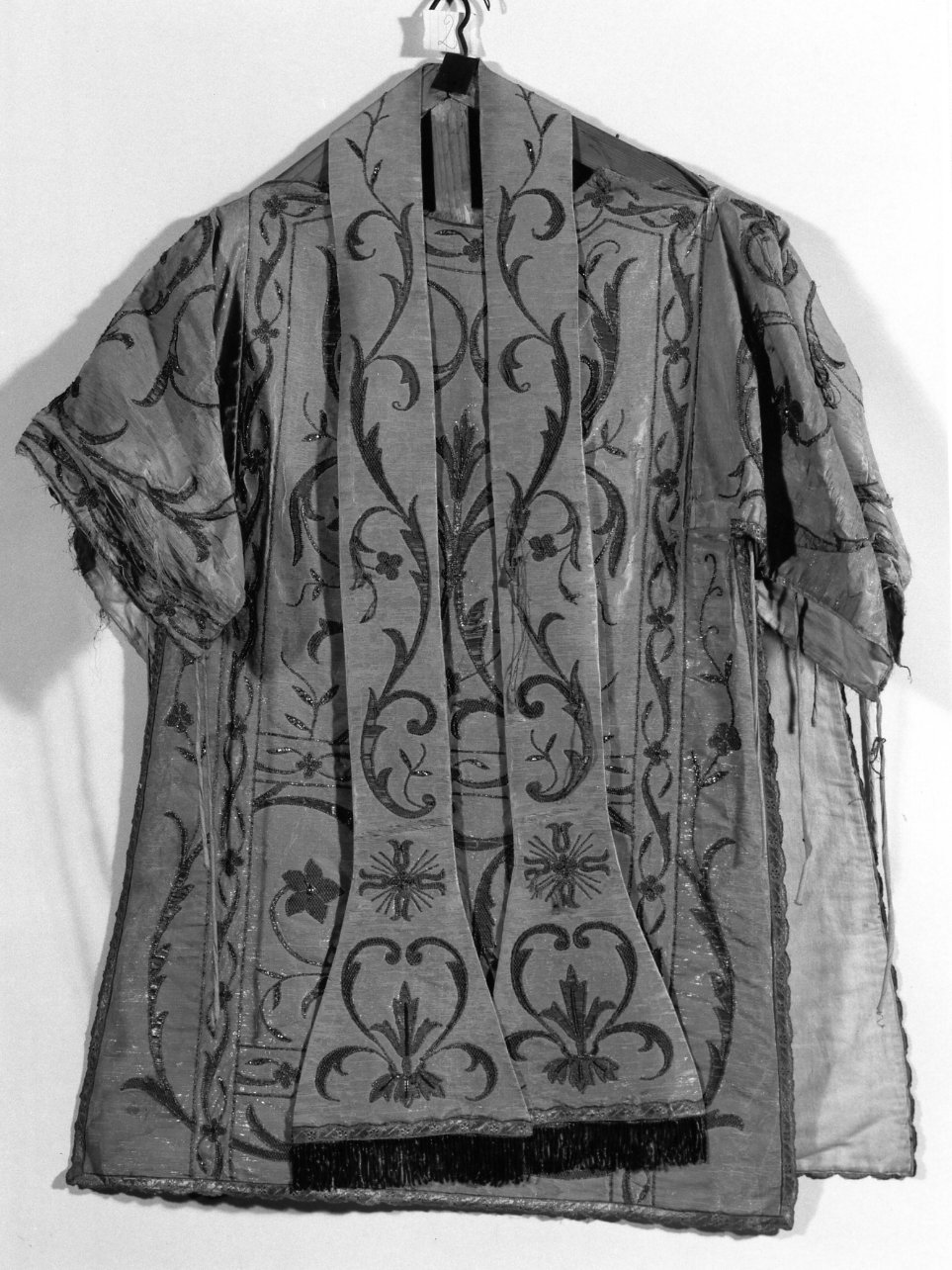 paramento liturgico - manifattura napoletana (prima metà sec. XX)