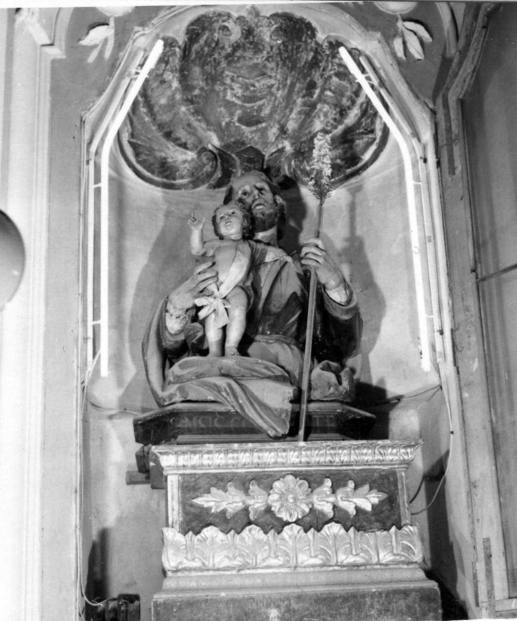 San Giuseppe e Gesù Bambino (gruppo scultoreo) - bottega napoletana (metà sec. XIX)