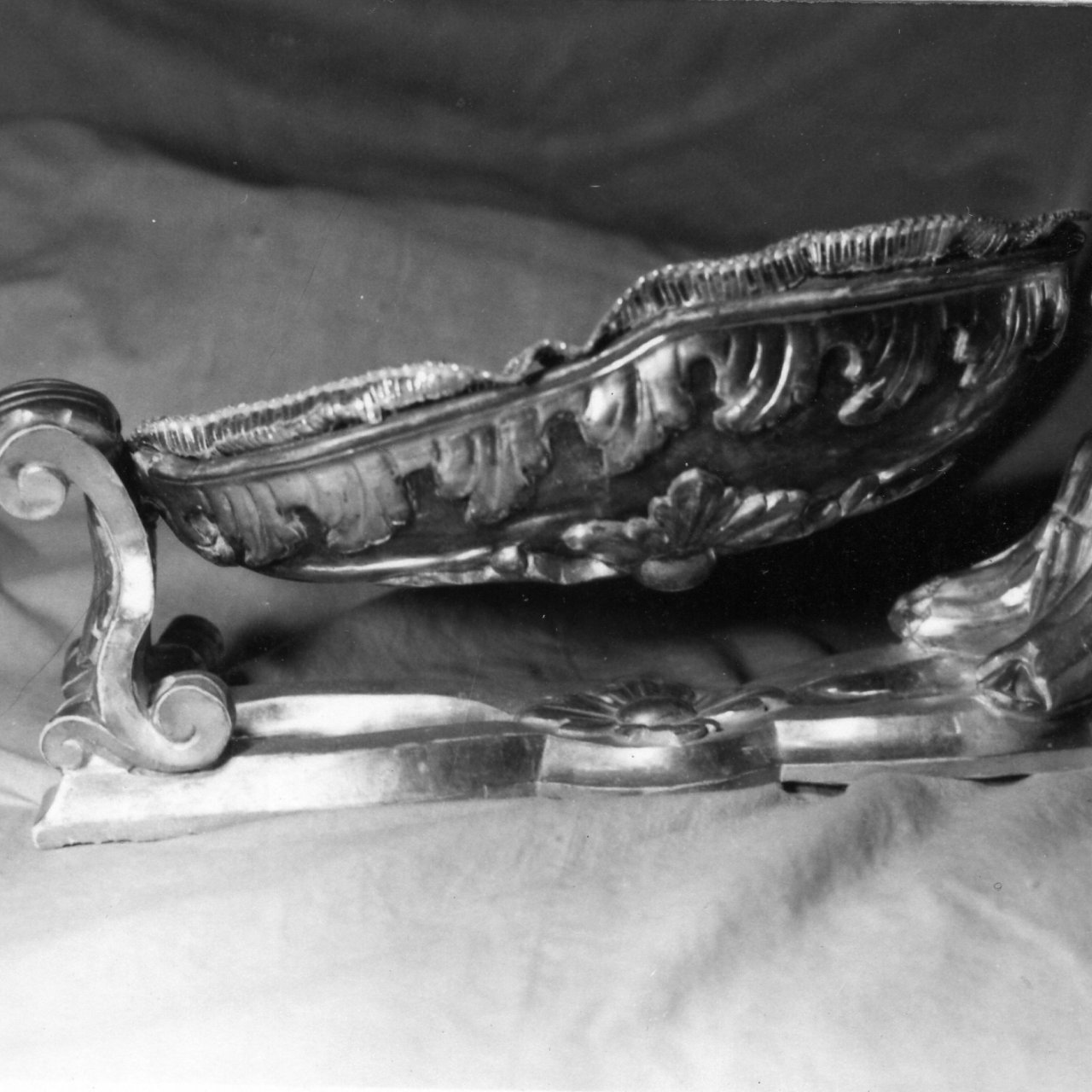 culla - a navicella - bottega napoletana (seconda metà sec. XVIII)