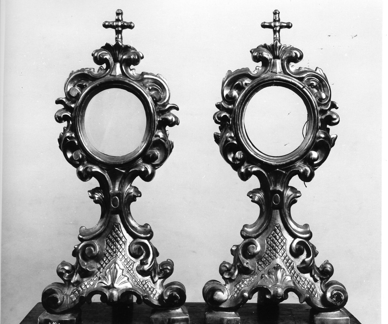 reliquiario - a ostensorio, serie - bottega campana (seconda metà sec. XIX)