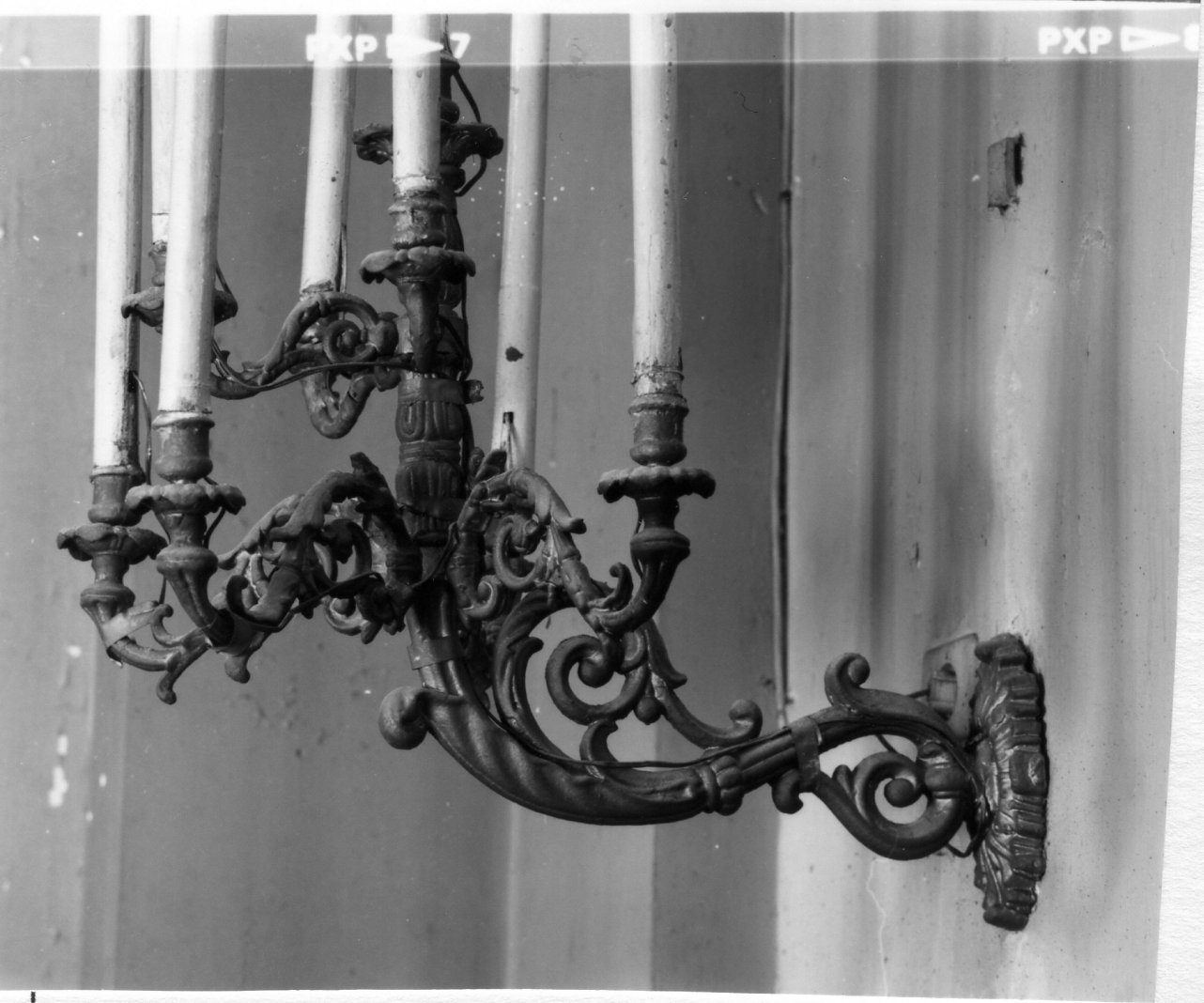 candeliere, serie - bottega napoletana (seconda metà sec. XIX)