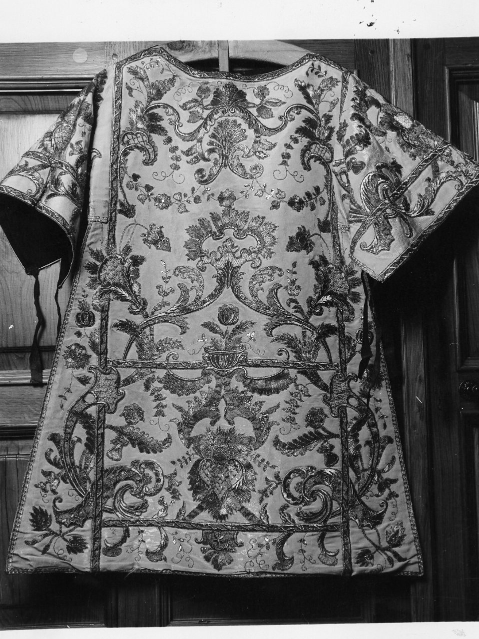 tunicella, serie - manifattura campana (prima metà sec. XVIII)