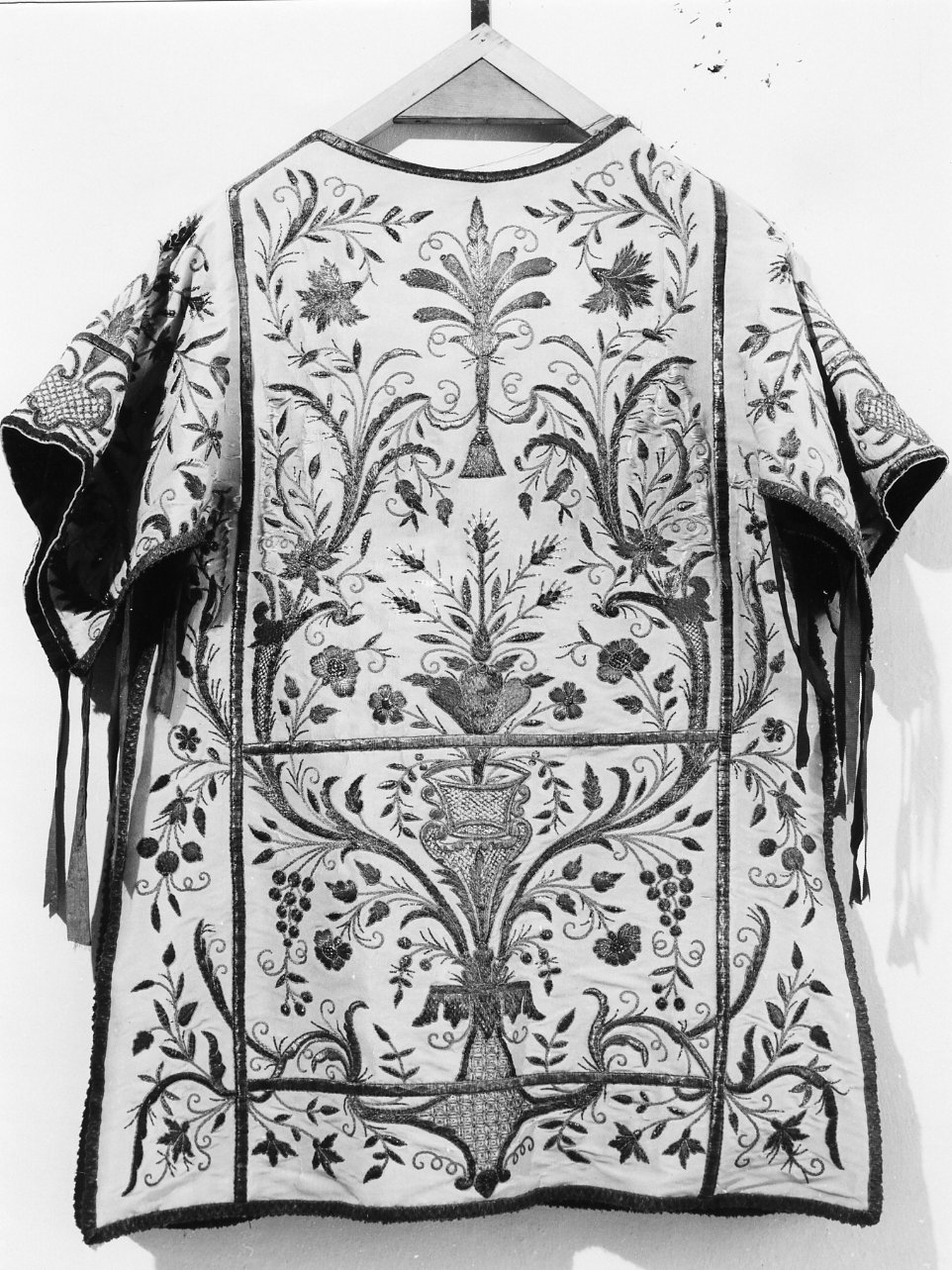 tunicella, serie - manifattura campana (metà sec. XIX)