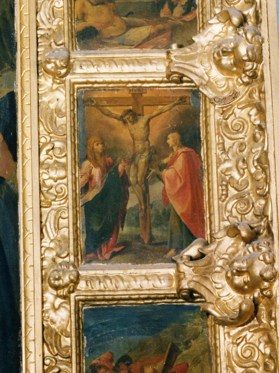 Cristo crocifisso (formella, elemento d'insieme) di Imparato Girolamo (sec. XVI)