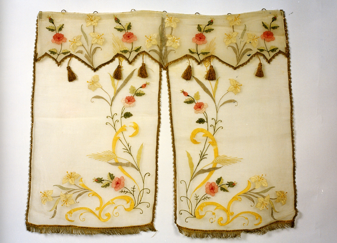 conopeo di tabernacolo - manifattura napoletana (prima metà sec. XX)